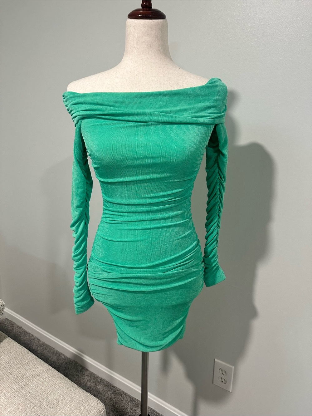 Ser.O.Ya Bodycon Dress in Emerald Green